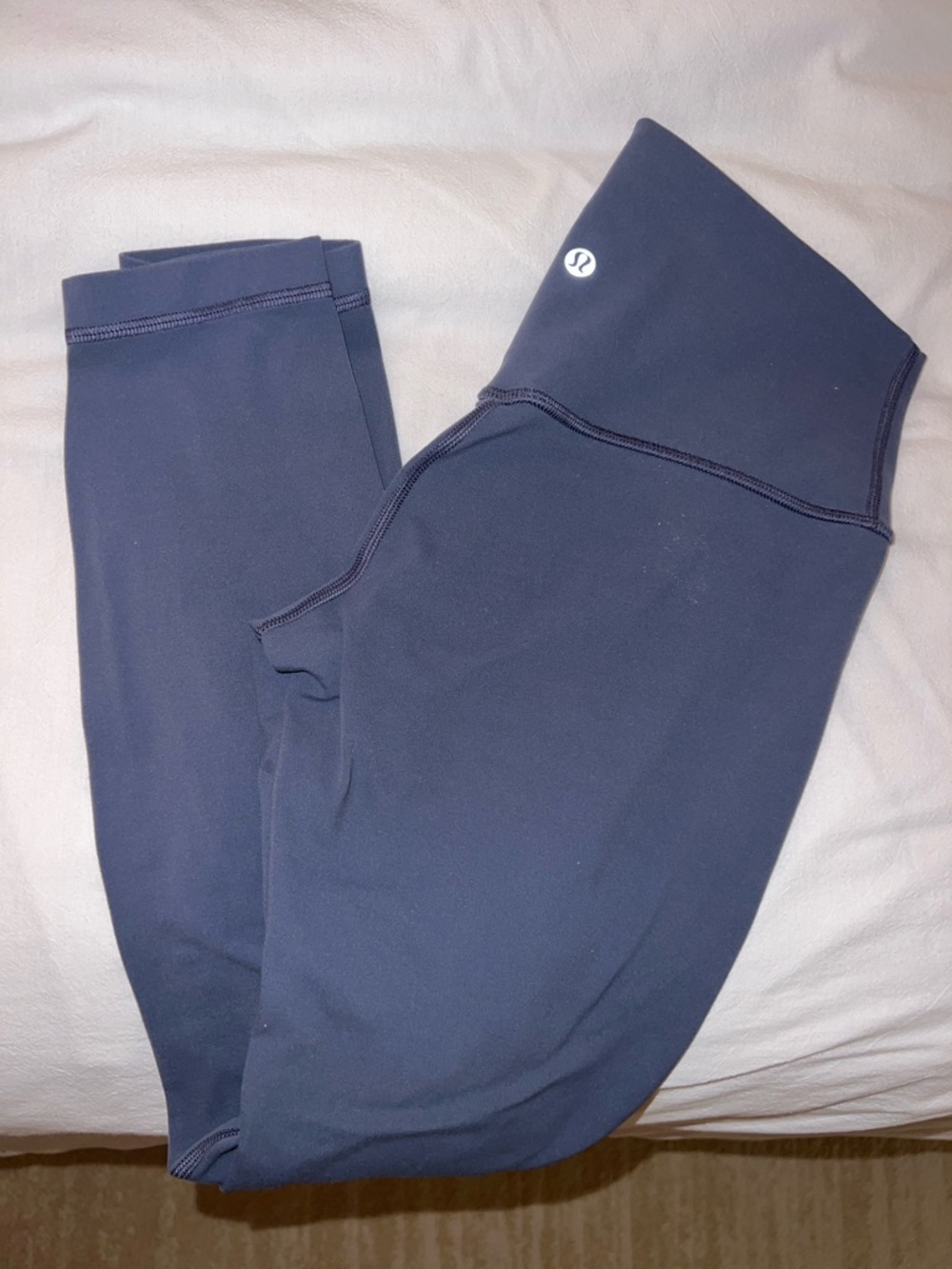 Blue Lululemon 25’ High-Rise align Leggings size 6
